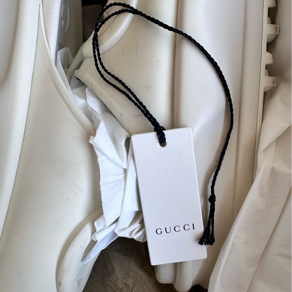Authentic Gucci slides with Receipt - Picture 11 of 12